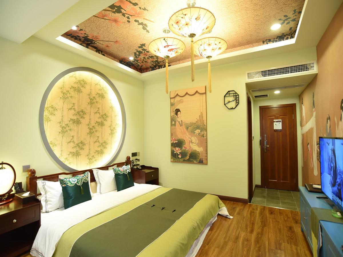 Vegas Cultural Hotel Chengdu Exterior photo